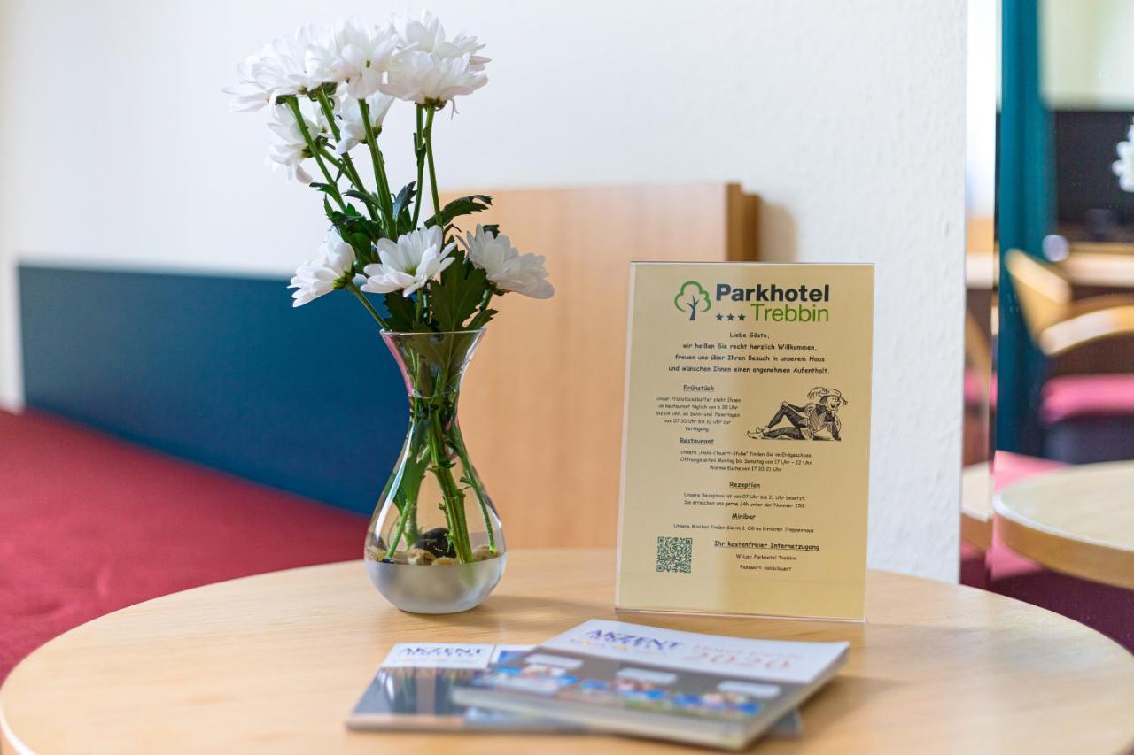 Akzent Parkhotel Trebbin Eksteriør billede