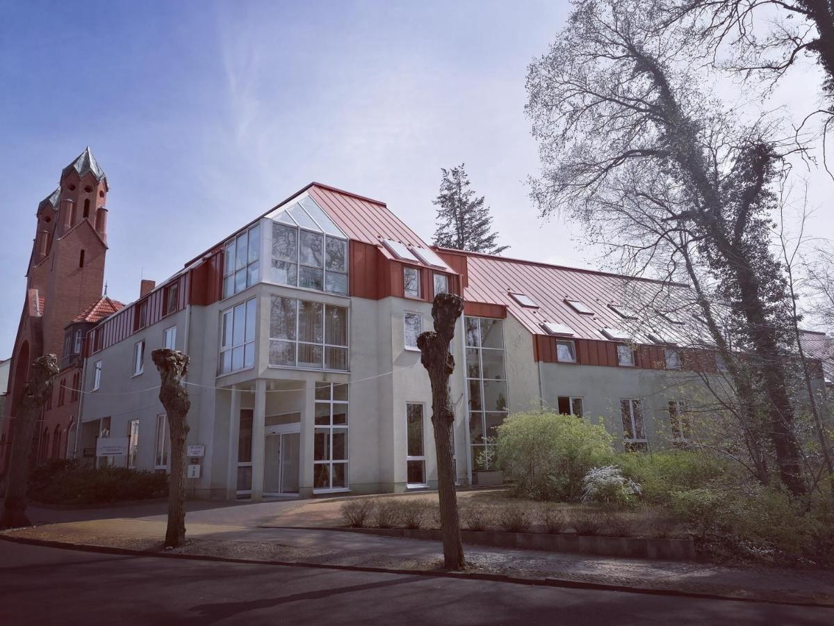 Akzent Parkhotel Trebbin Eksteriør billede