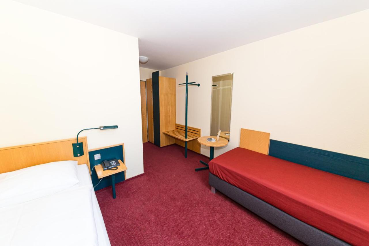 Akzent Parkhotel Trebbin Eksteriør billede