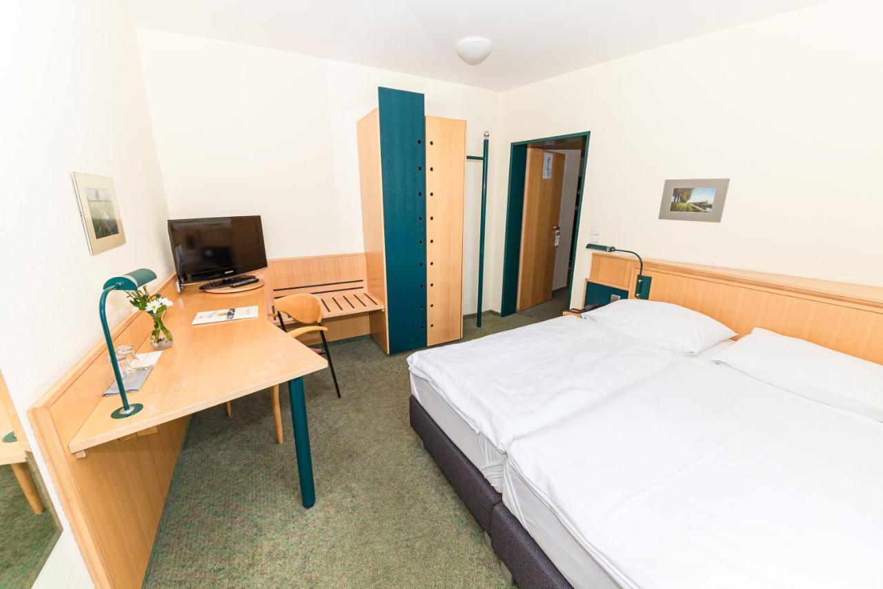 Akzent Parkhotel Trebbin Eksteriør billede