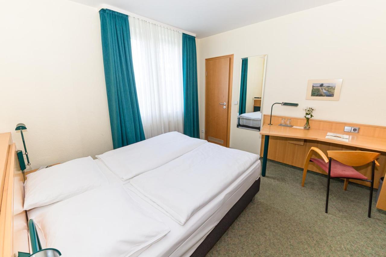 Akzent Parkhotel Trebbin Eksteriør billede